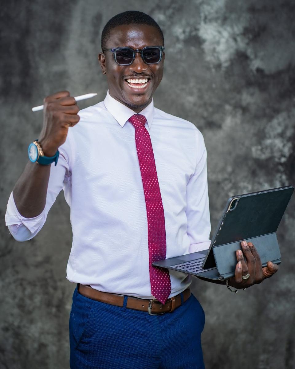 Étienne Mamadou NDOUR - Fondateur de SITOCOM, maître de cérémonie expérimenté et formateur professionnel au Sénégal